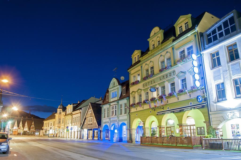 Hotel Labut Vrchlabí Extérieur photo
