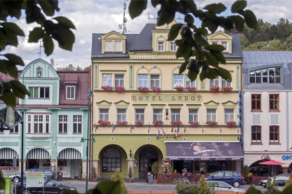 Hotel Labut Vrchlabí Extérieur photo