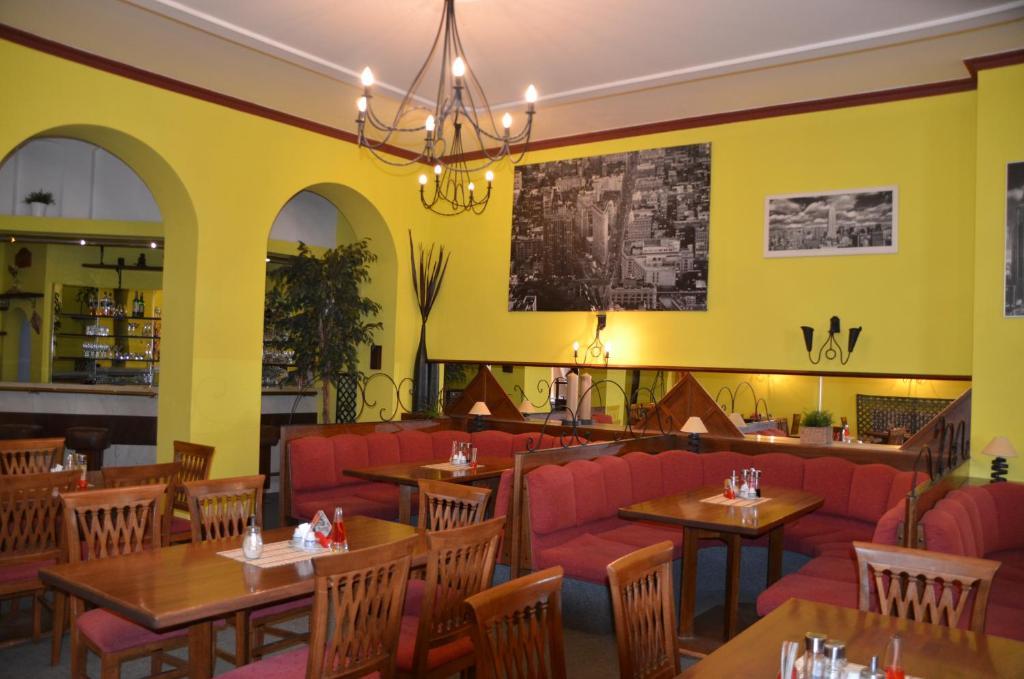 Hotel Labut Vrchlabí Extérieur photo